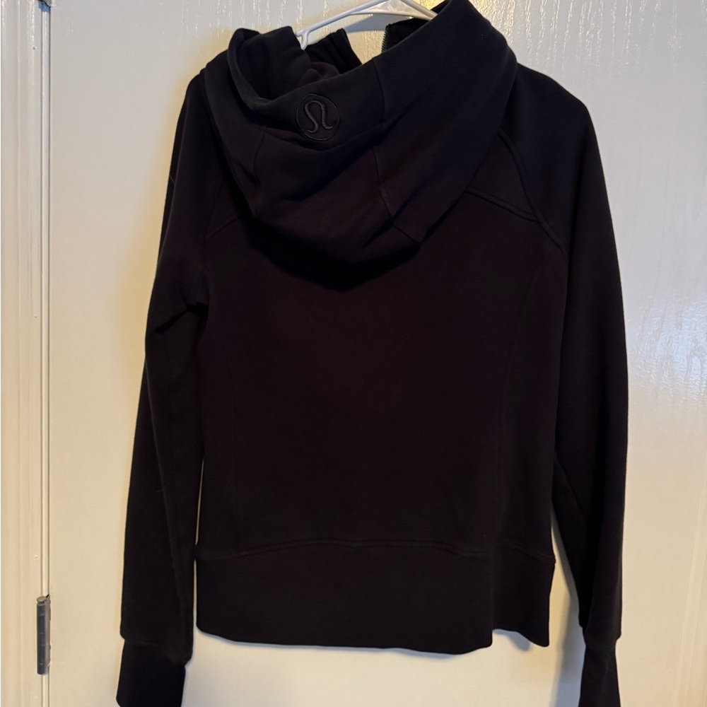 Black Lululemon scuba jacket